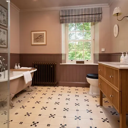 The Old Rectory בית נופש ברמפטון